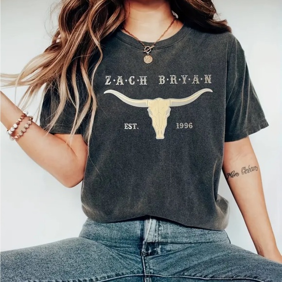 Tops - Zach Bryan Heather Gray T-shirt